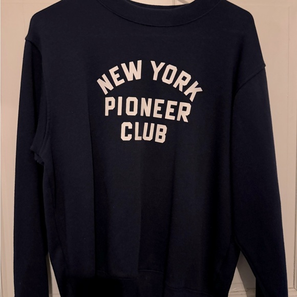 Women’s Gap Sweatshirt - XS - Picture 2 of 5